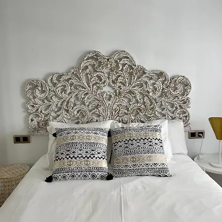 A Marias Gallery Apartment