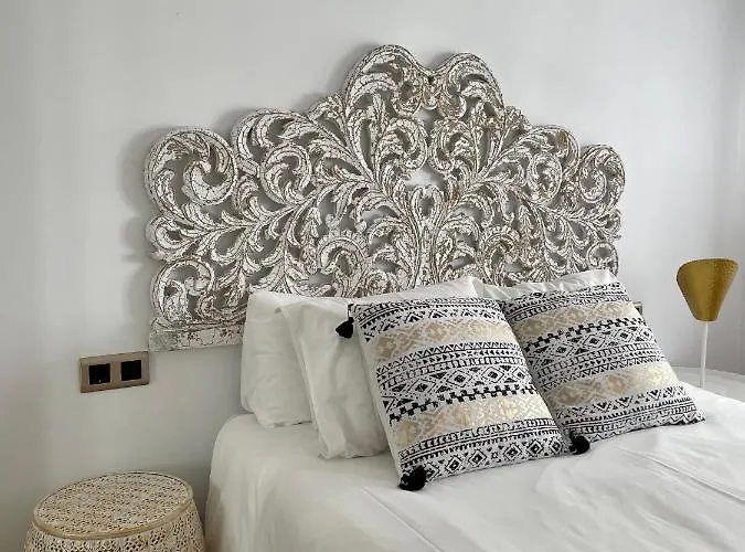 A Marias Gallery Apartment