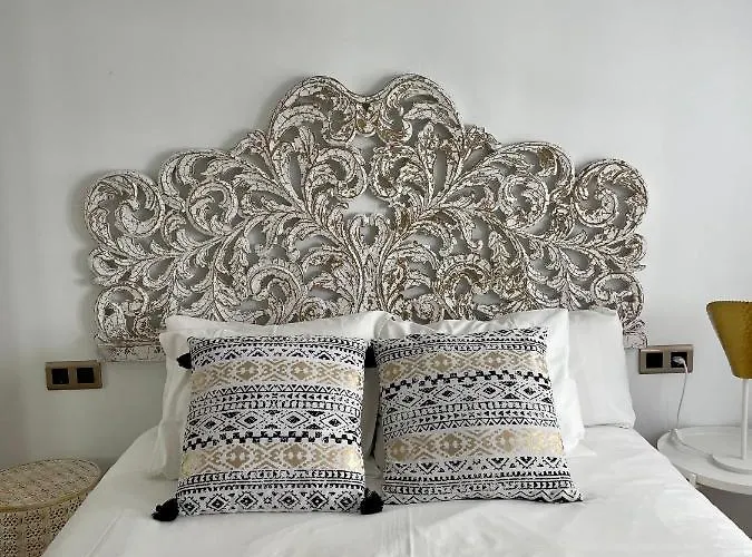 A Marias Gallery Apartment